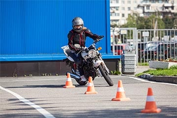 How to get a motorbike licence and pass your CBT test - Confused.com